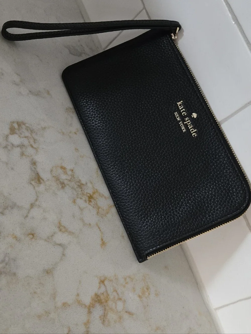 Kate Spade Lucy Wristlet